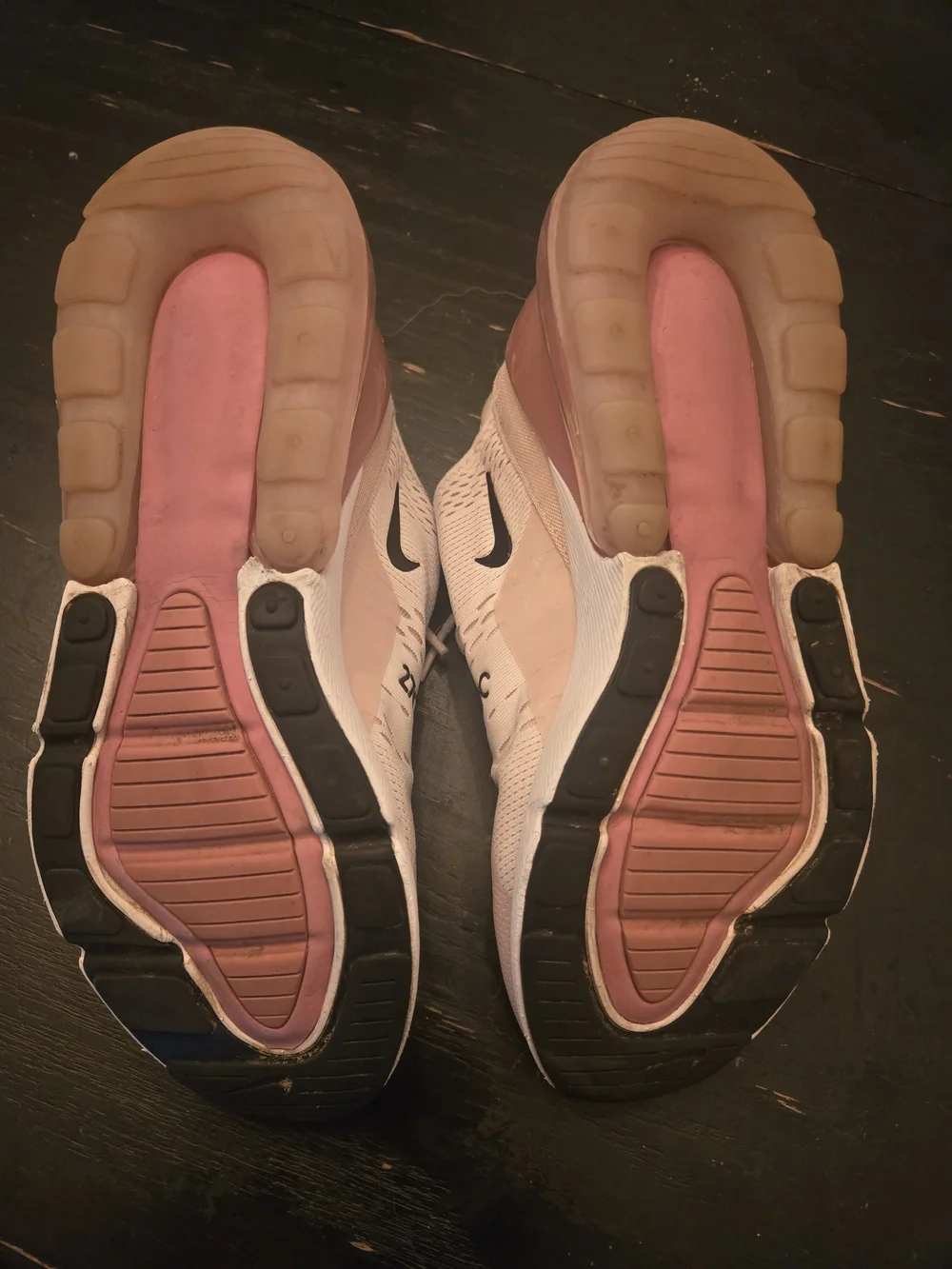 Nike Air Max 270 Pink Running Shoes